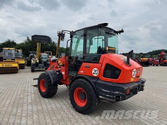 Kubota R 090 Wielladers