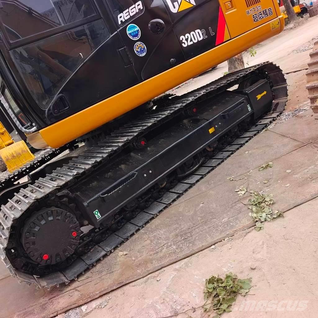 CAT 320 D2L Rupsgraafmachines