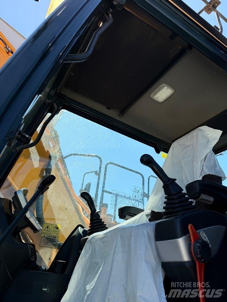 Hyundai HX 160 L Rupsgraafmachines