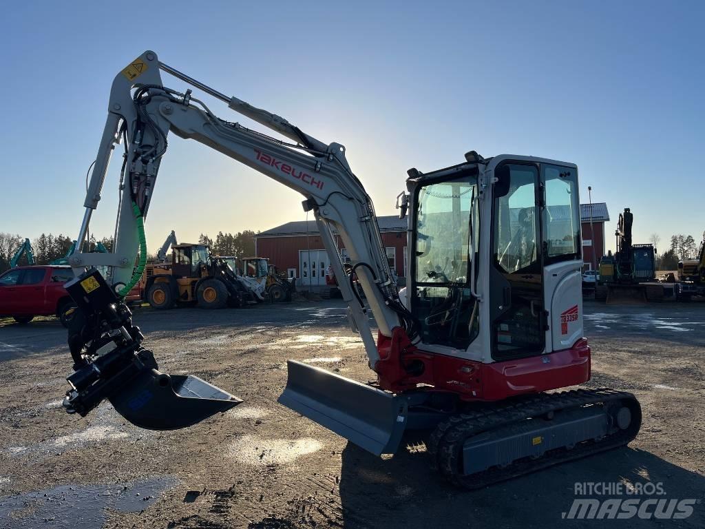 Takeuchi TB 335 R Minigraafmachines < 7t