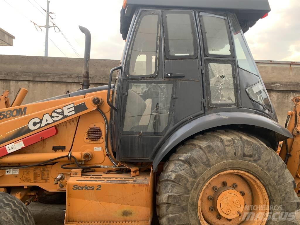 CASE 580 M Graaf-laadcombinaties