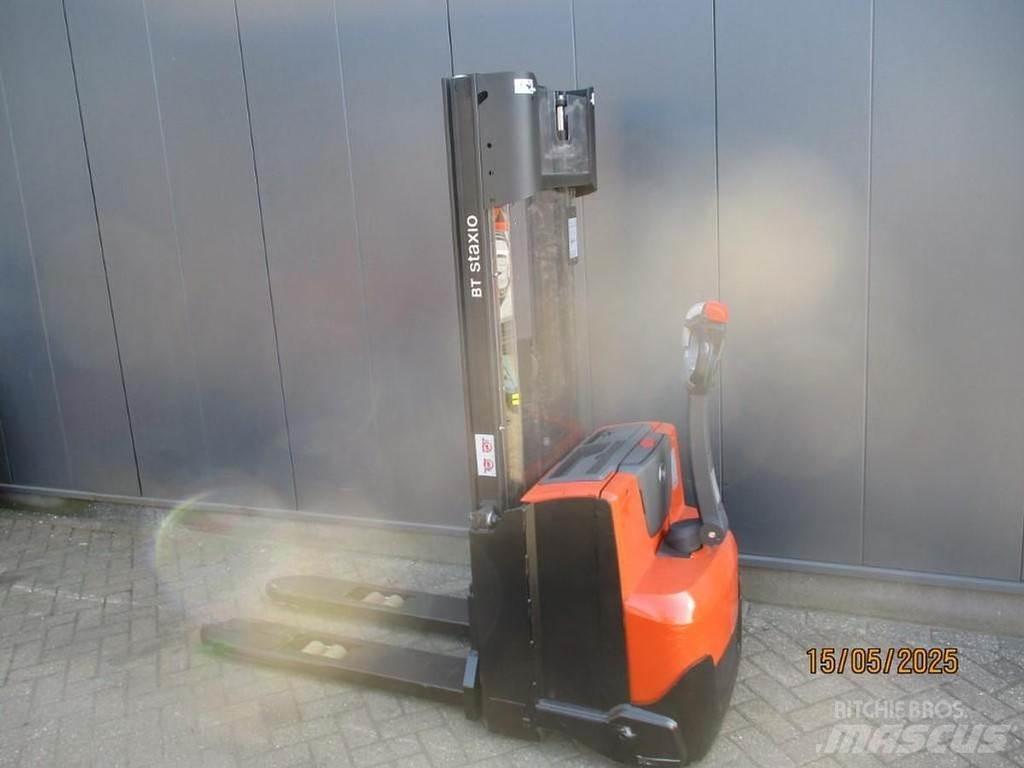 BT SWE 120 Meeloop stapelaar
