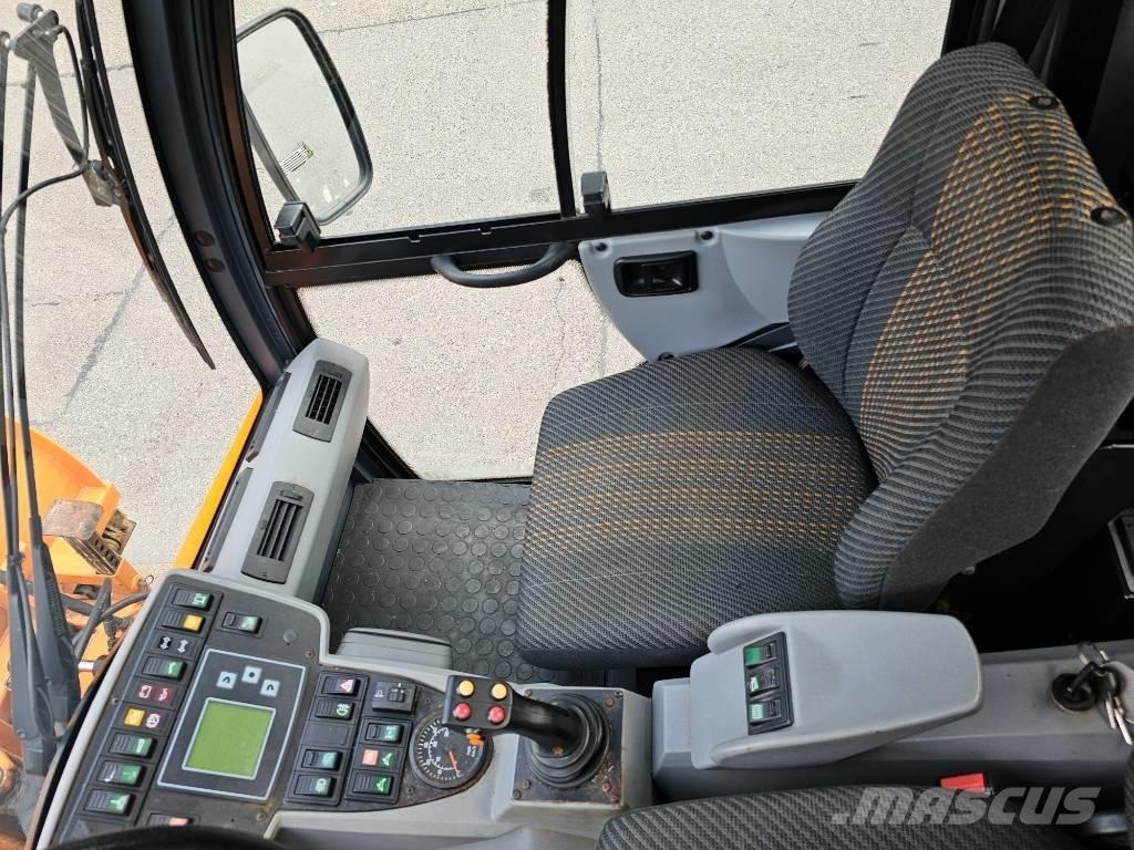 Multicar Tremo X56 Werktuigdragers