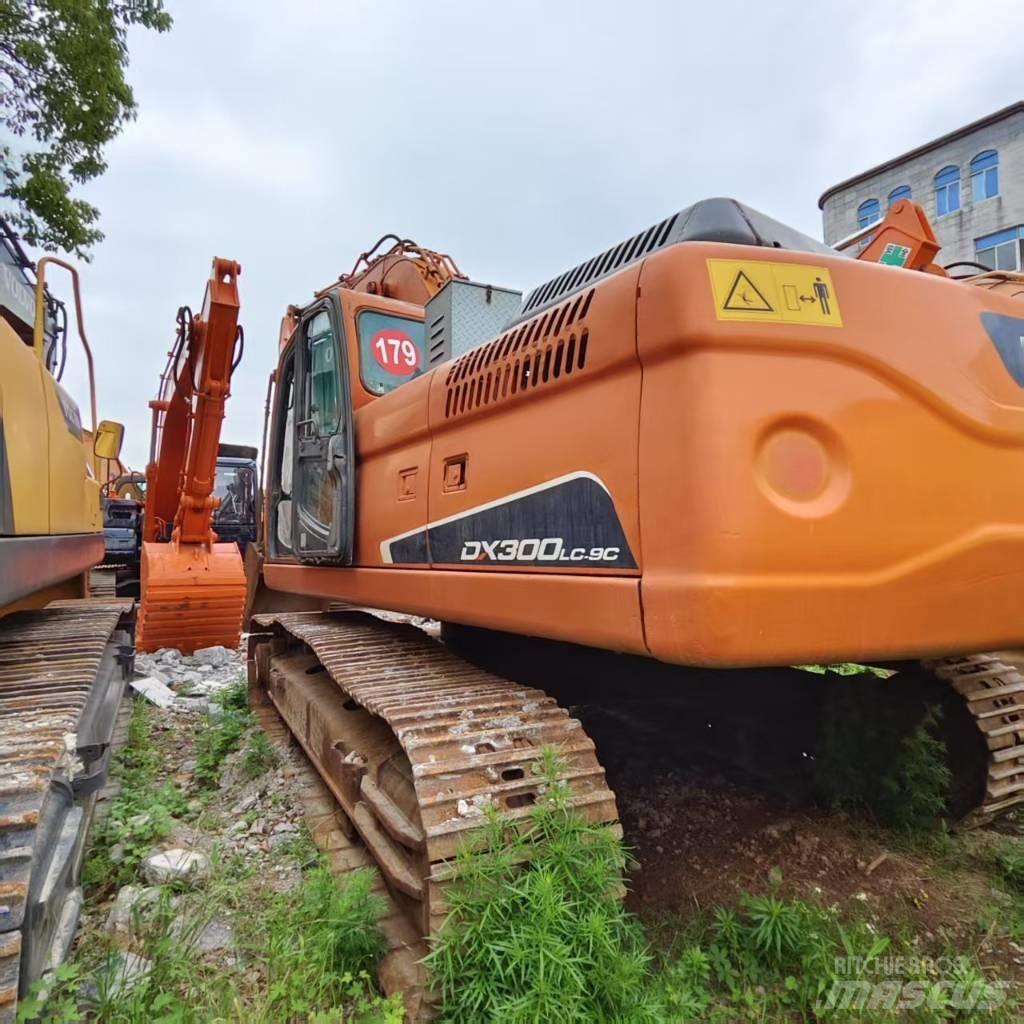 Doosan DX 300 Rupsgraafmachines