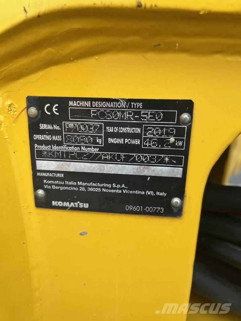 Komatsu PC80MR-5E0 Midigraafmachines 7t - 12t