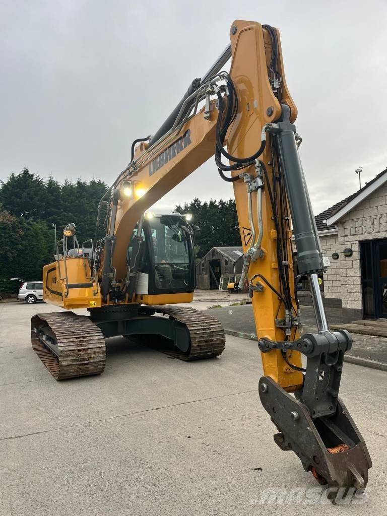 Liebherr R 922 Rupsgraafmachines