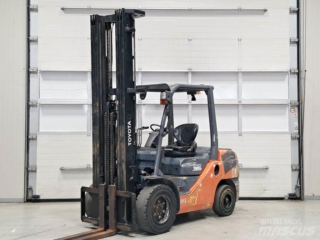 Toyota 02-8FDJF35 Diesel heftrucks