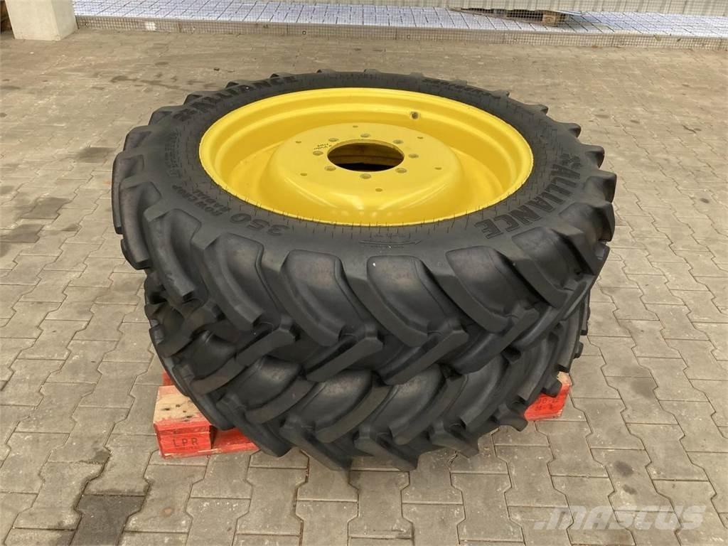 Alliance 320/85R34 Banden, wielen en velgen