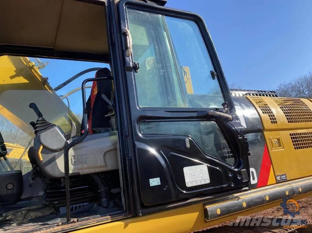 CAT 325 D Rupsgraafmachines