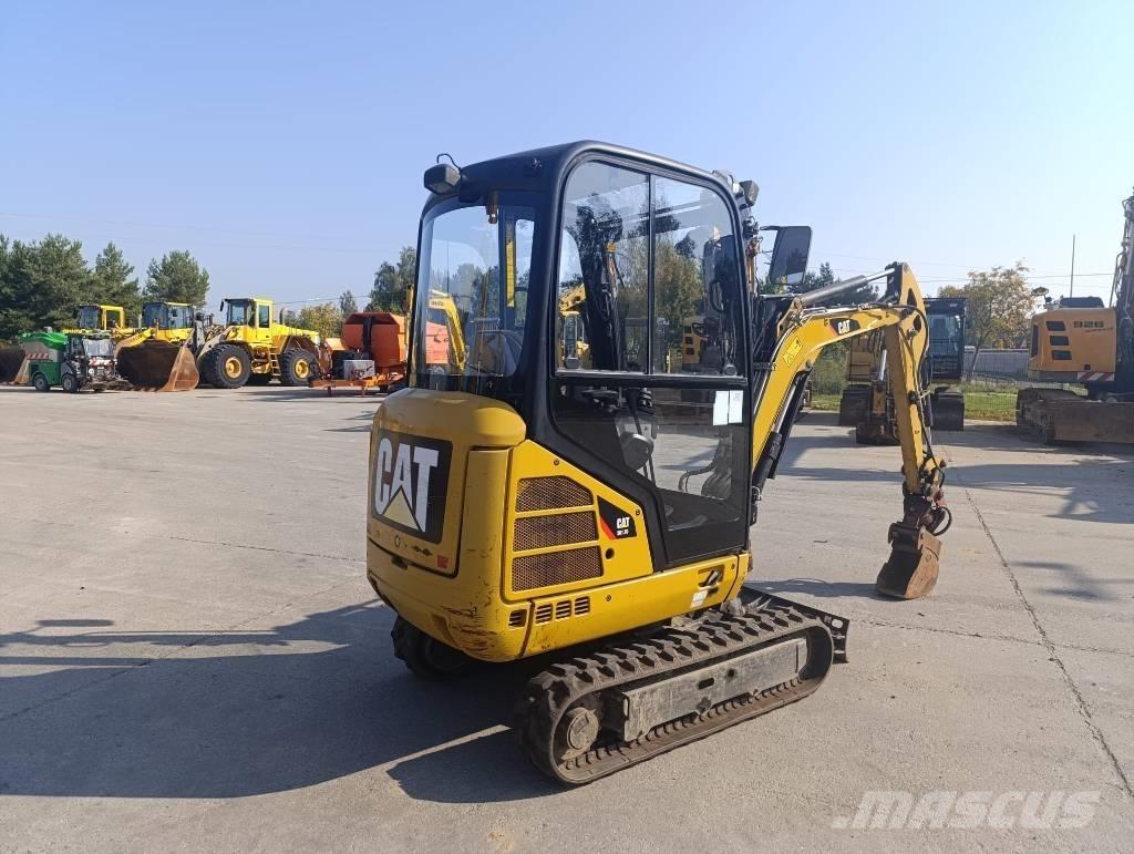 CAT 301.7 D Minigraafmachines < 7t