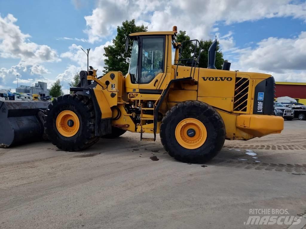 Volvo L 180 F Wielladers