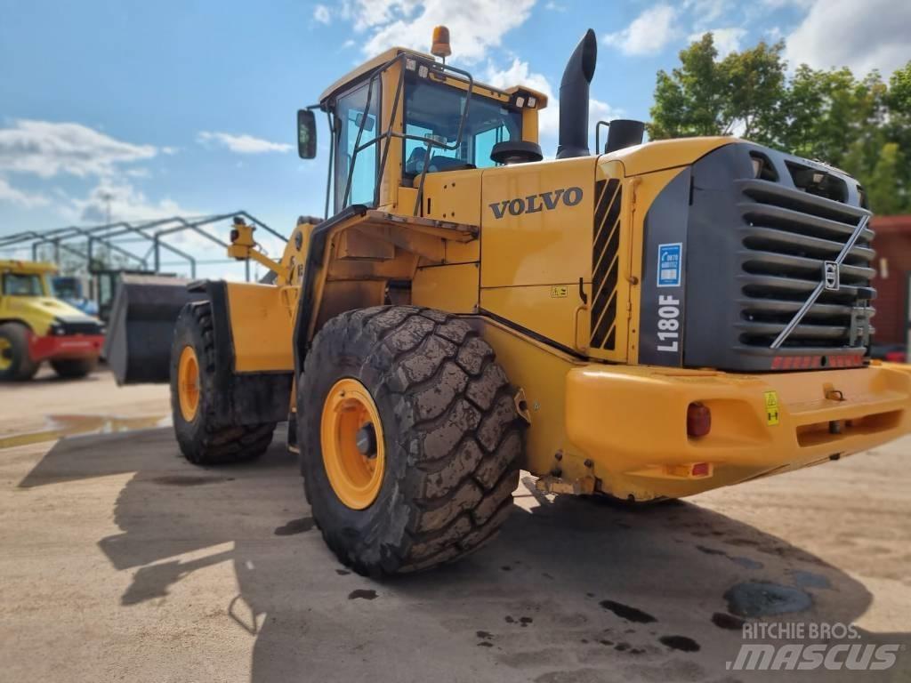 Volvo L 180 F Wielladers