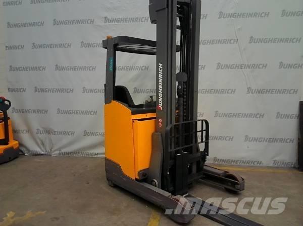 Jungheinrich ETV 214 Reachtruck voor hoog niveau