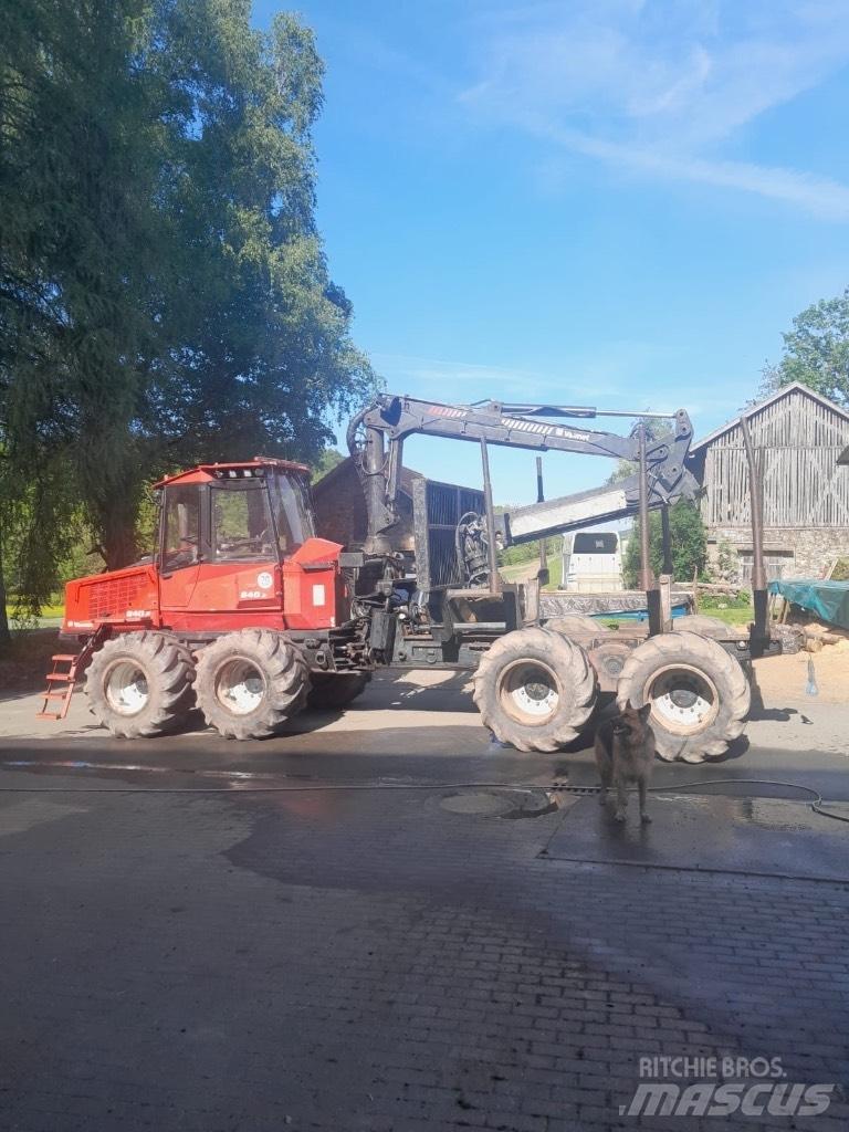 Valmet 840.2 Uitrijwagens