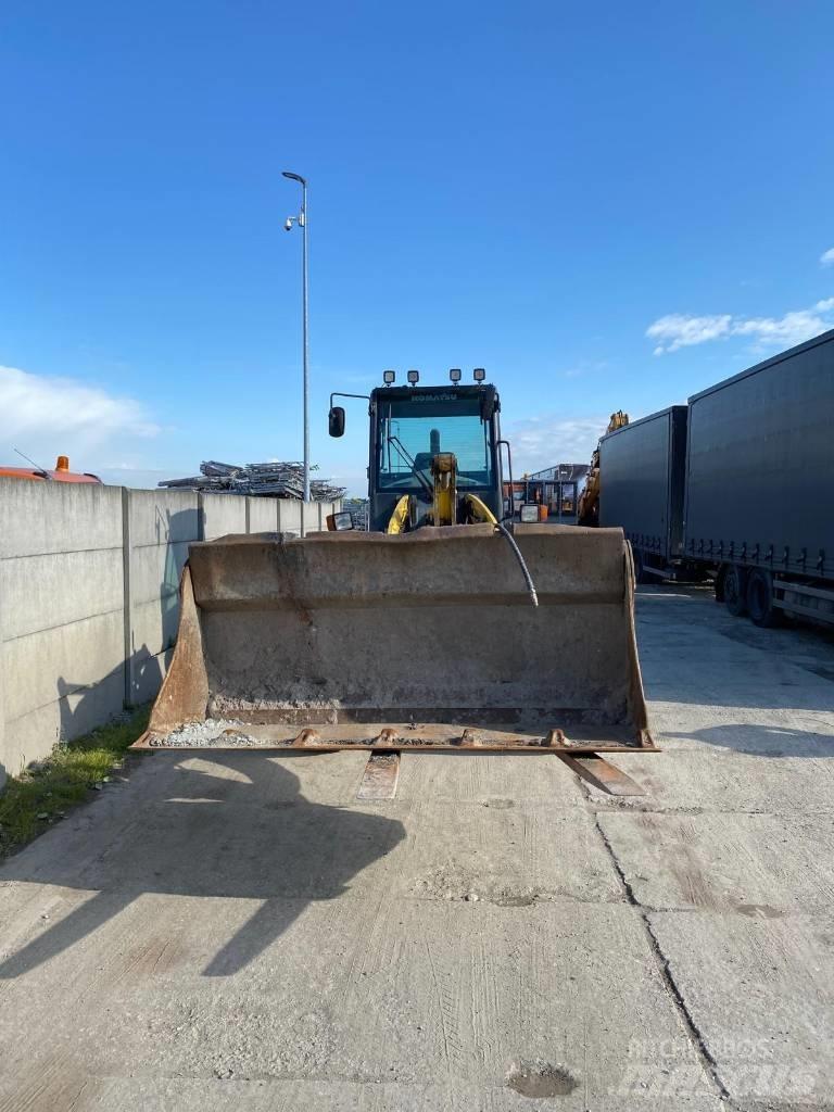 Komatsu WA 100 M-5 Wielladers