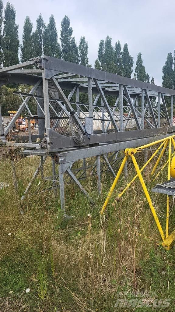 FM GRU 1350 TLX Torenkranen