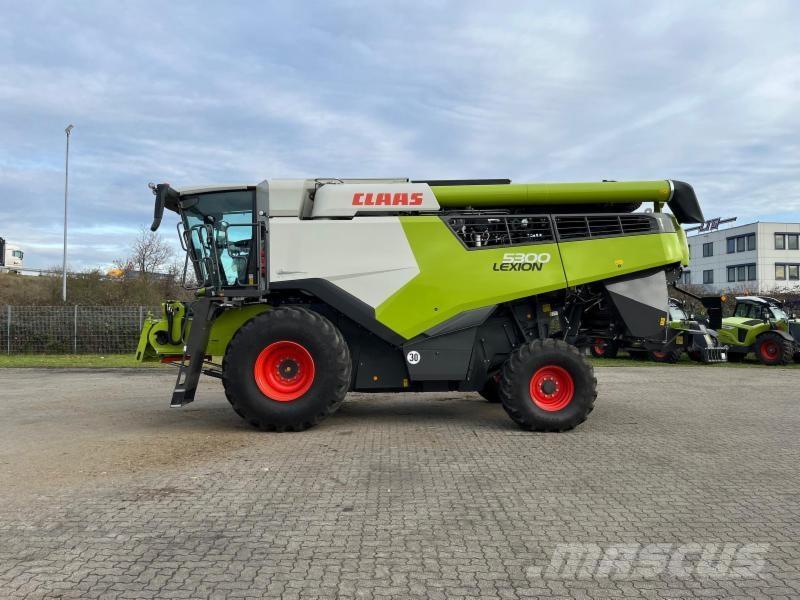 CLAAS LEXION 5300 Maaidorsmachines