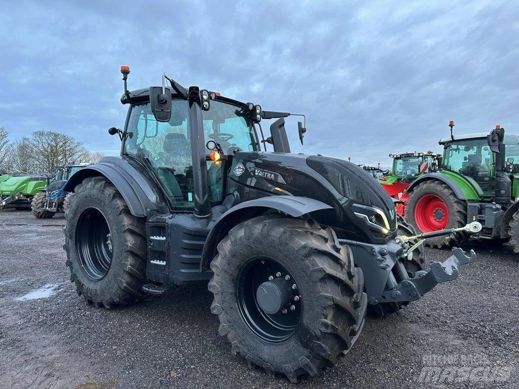 Valtra T 235 Direct Tractoren