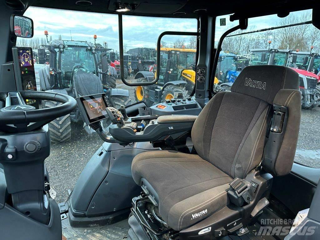 Valtra T 235 Direct Tractoren