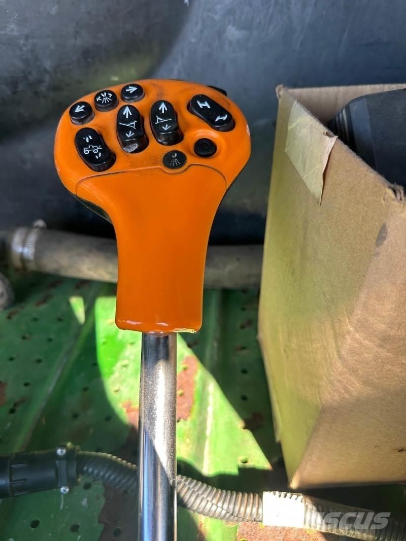 John Deere R952 i Getrokken spuitmachines
