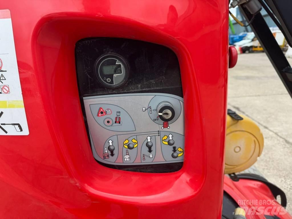Manitou 100 VJR Personenliften en invalideliften
