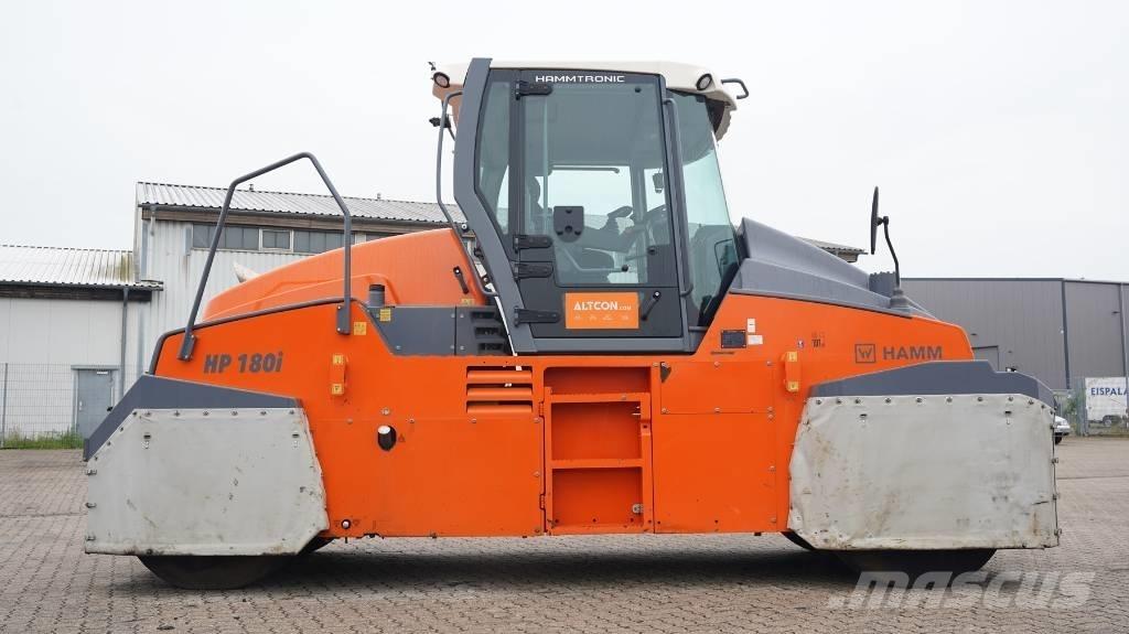 Hamm HP 180 i Bandenwalsen