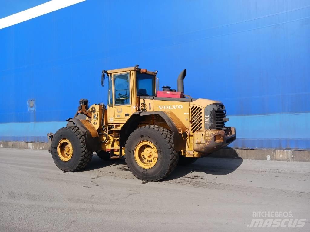 Volvo L 120 E Wielladers
