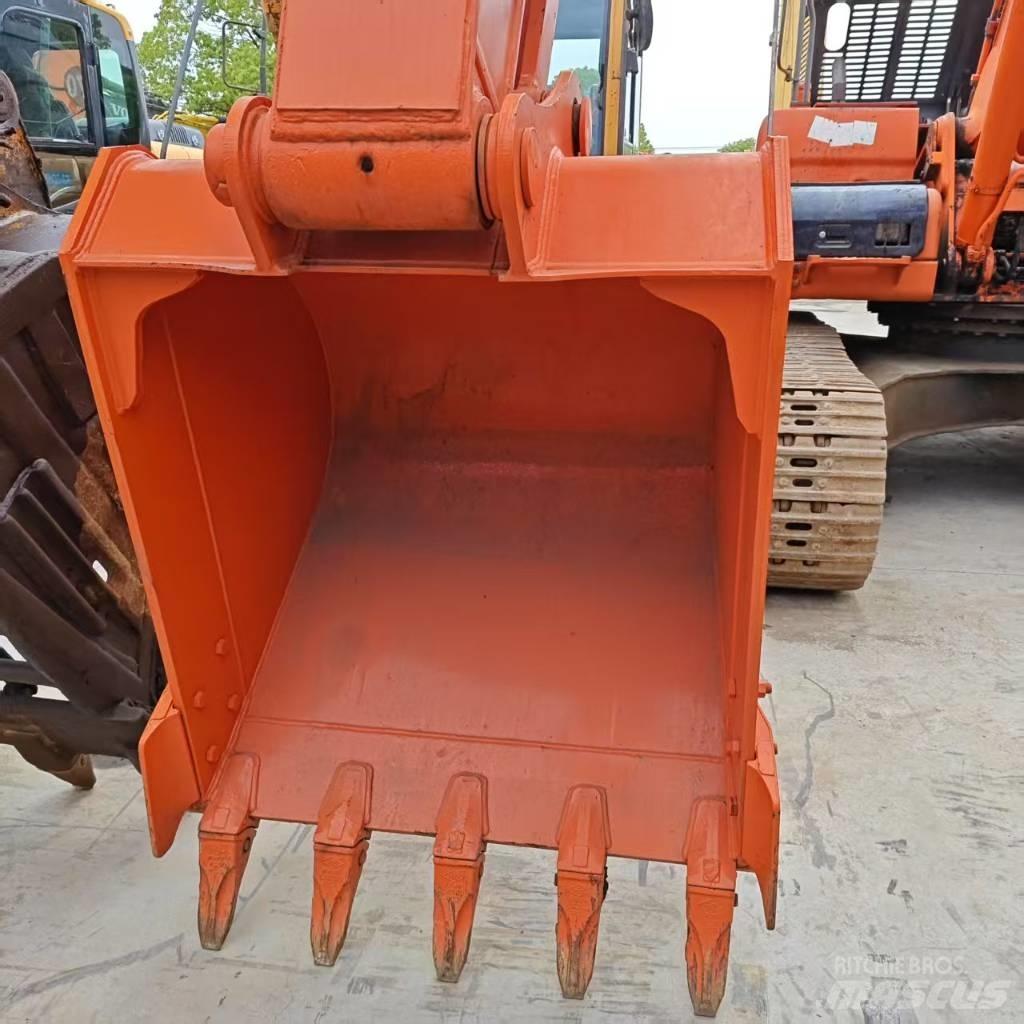 Hitachi ZX 210 Rupsgraafmachines