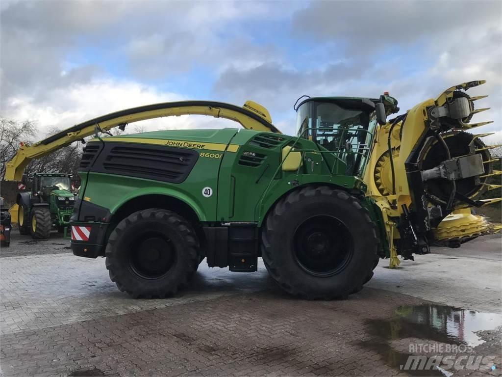 John Deere 8600 Zelfrijdende veldhakselaars