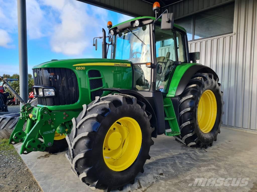John Deere 6830 Tractoren