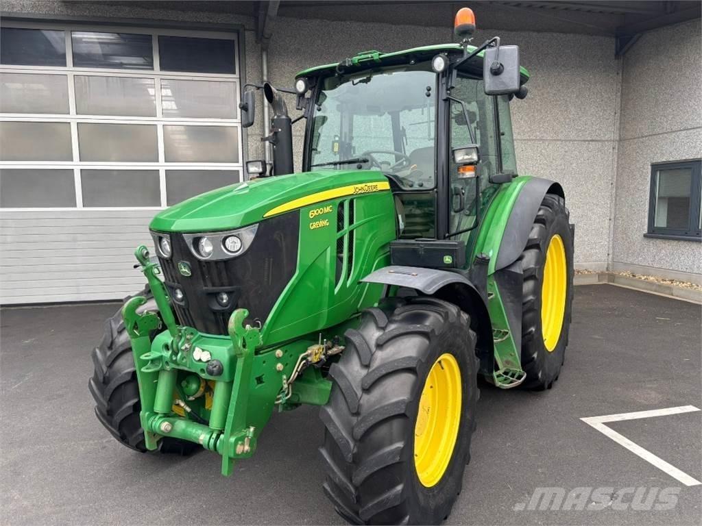 John Deere 6100MC Tractoren