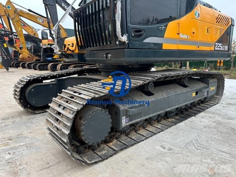 Hyundai 225LC-9S Rupsgraafmachines