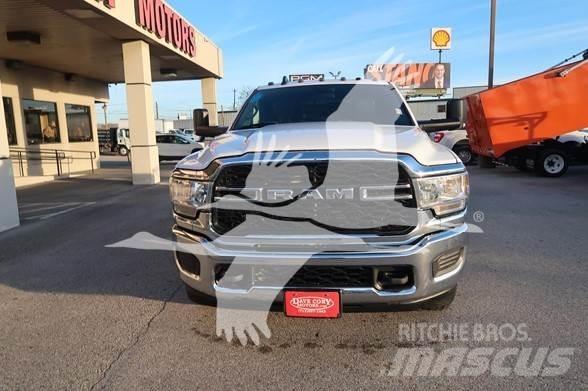 RAM 3500 HD Platte bakwagens