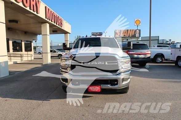 RAM 3500 HD Platte bakwagens