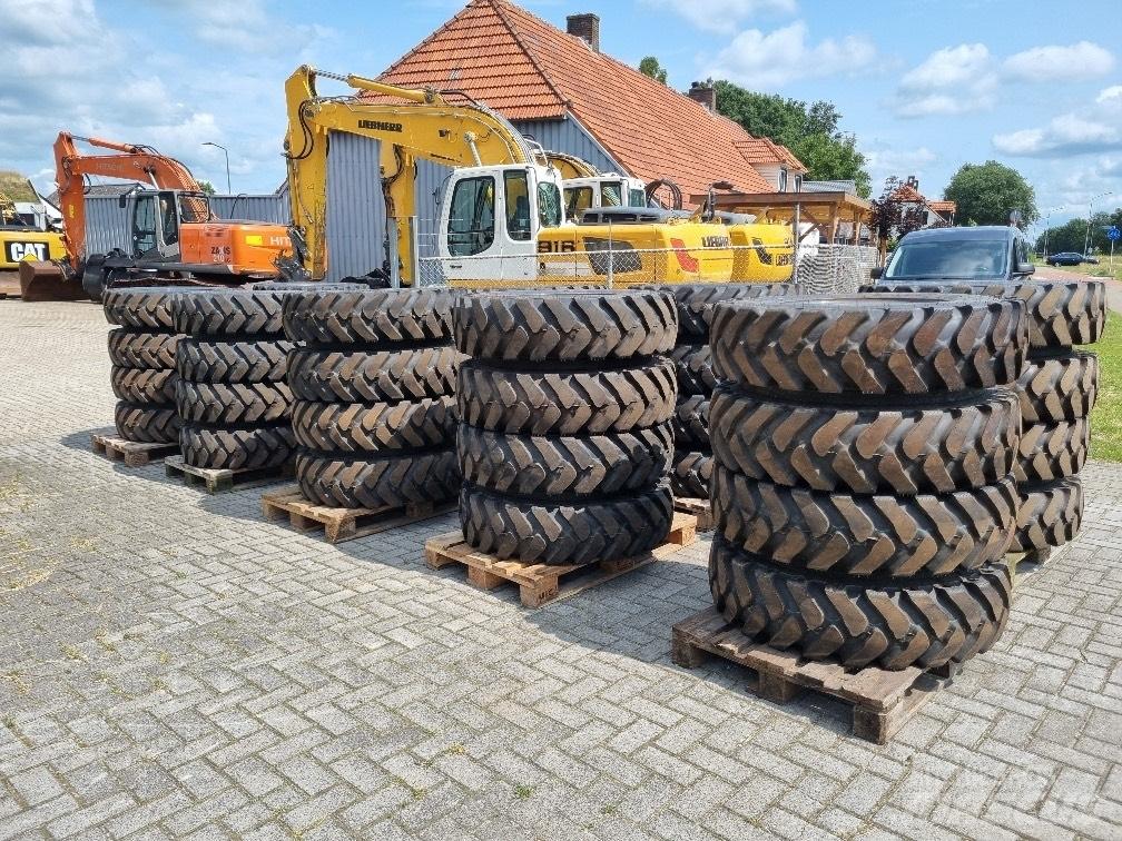 Kumho 10.00 x 20 Banden, wielen en velgen