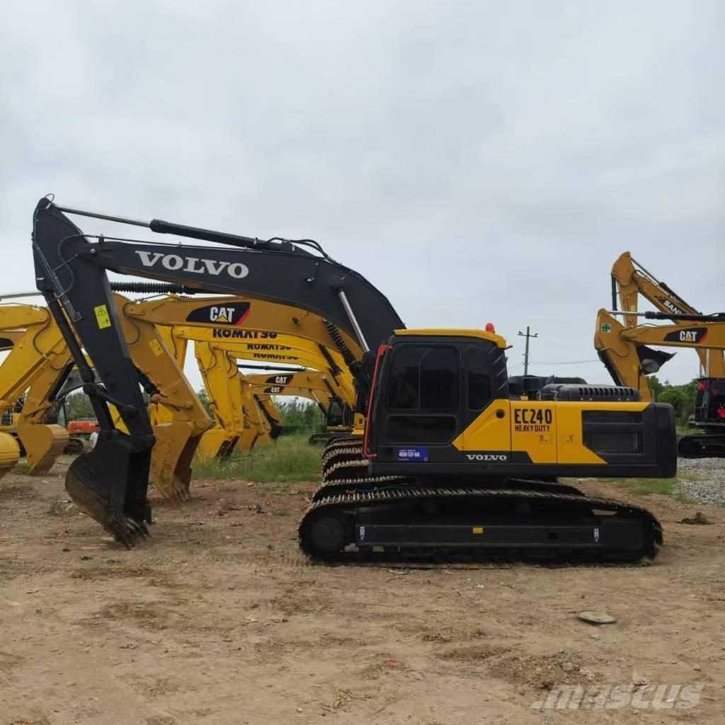 Volvo EC 240 Rupsgraafmachines