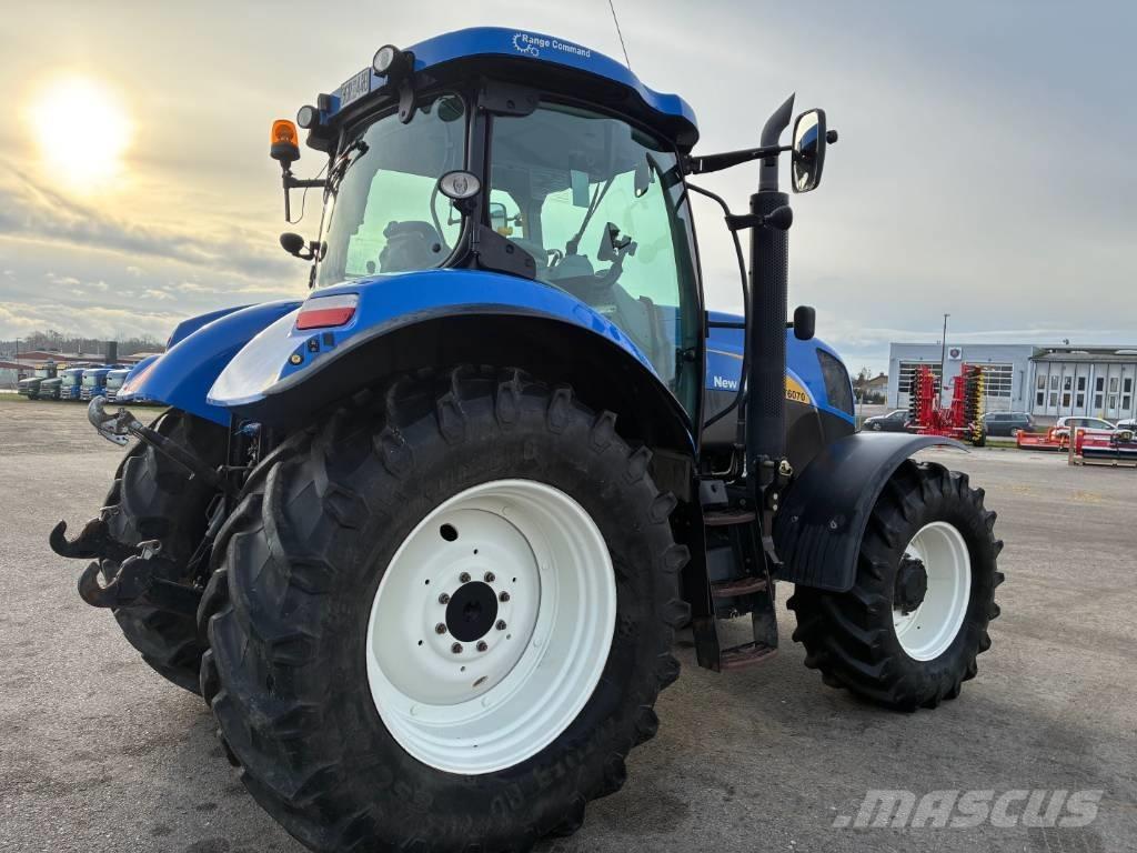 New Holland T 6070 Tractoren