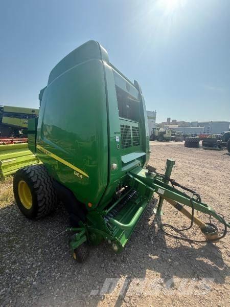 John Deere 864 Ronde-balenpersen
