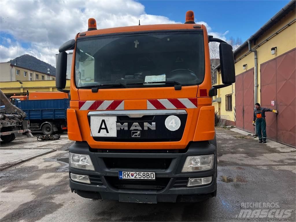 MAN TGS 26.320 6X4 Chassis met cabine