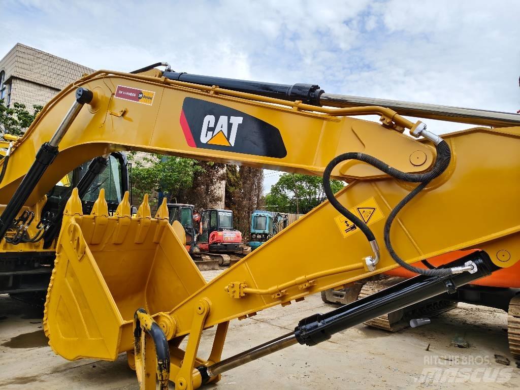 CAT 330 D2 L Rupsgraafmachines