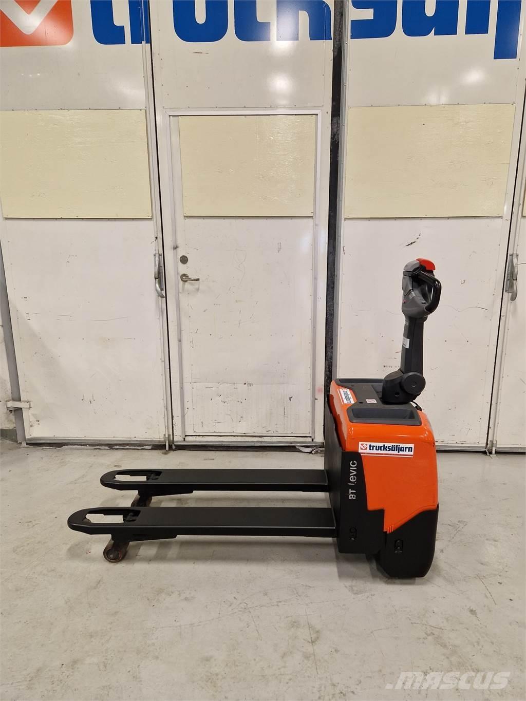 Toyota LWE130 Meeloop stapelaar