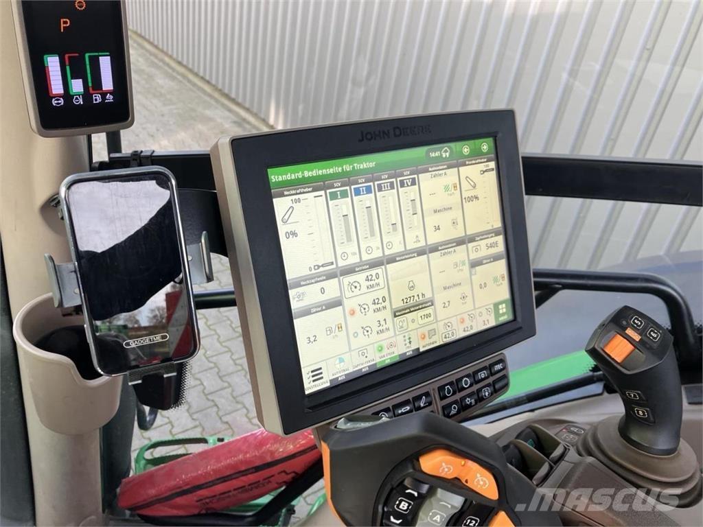 John Deere 6R 215 Tractoren