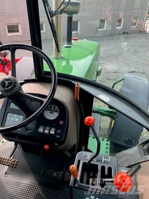 John Deere 3640 MFWD Tractoren