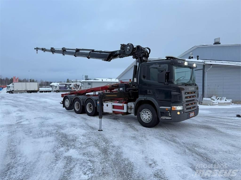 Scania P340 8x4 Vlakke laadvloer met kraan