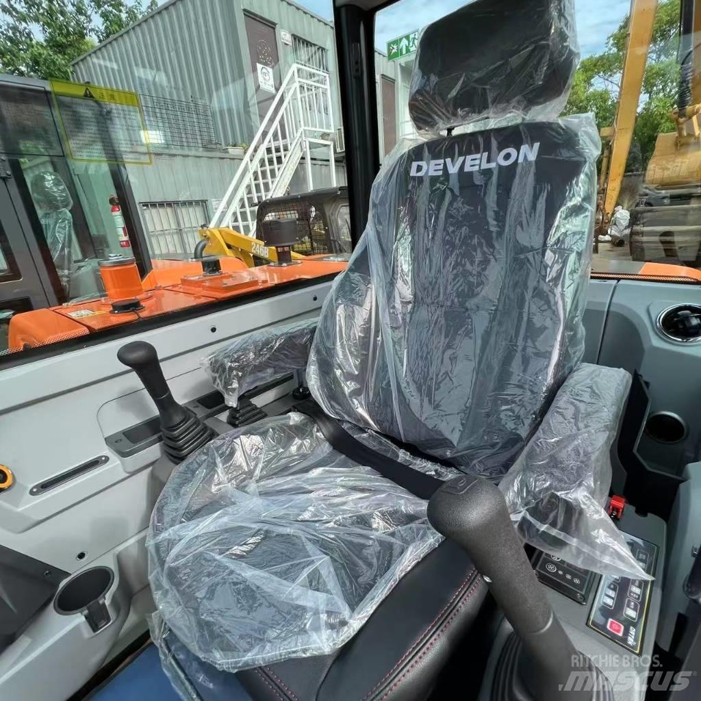 Develon DX60D Minigraafmachines < 7t