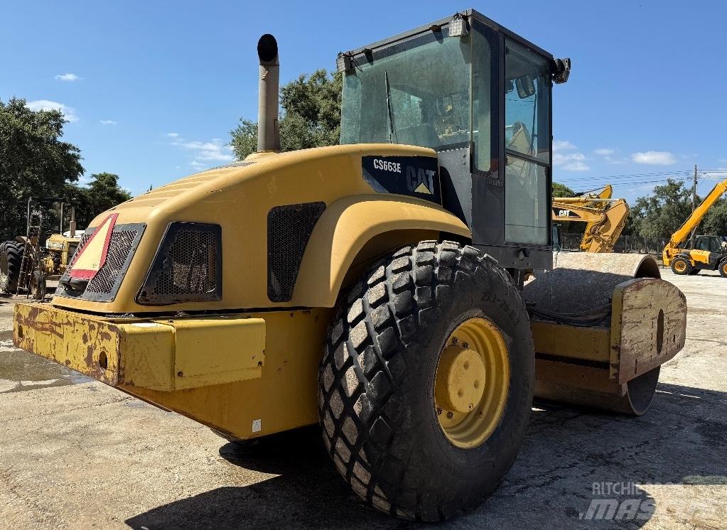 CAT CS 663 E Grondverdichtingsmachines