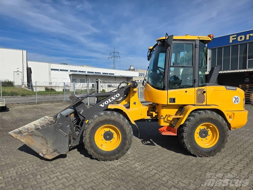 Volvo L 30 G Wielladers