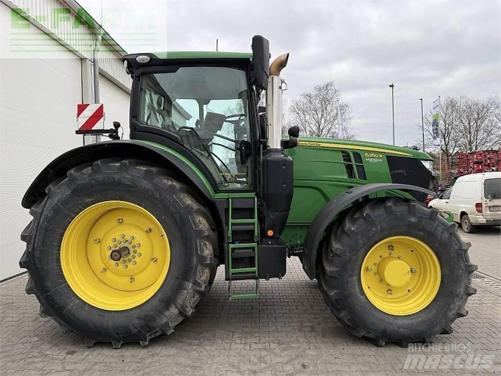 John Deere 6250 r Tractoren