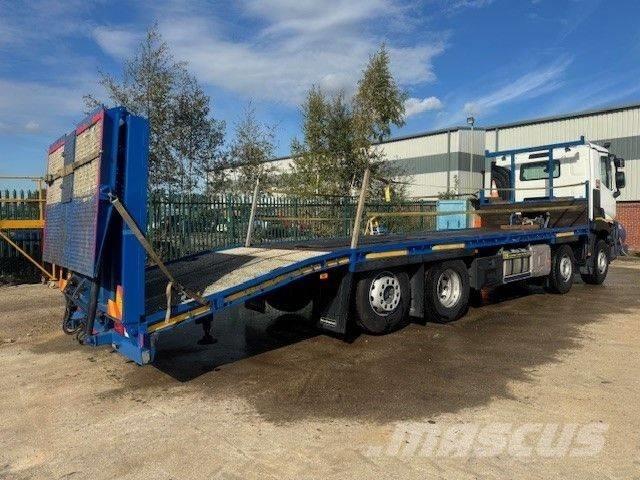 Renault C 430 Vrachtwagen met vlakke laadvloer en lier