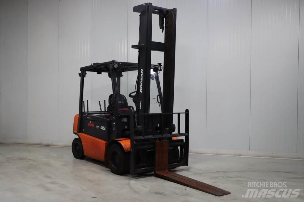 Doosan B45X-5 Elektrische heftrucks